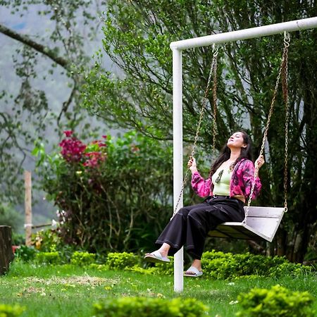 Arivikad Tea Bungalow Munnar By Voye Homes Suryanelli Bagian luar foto